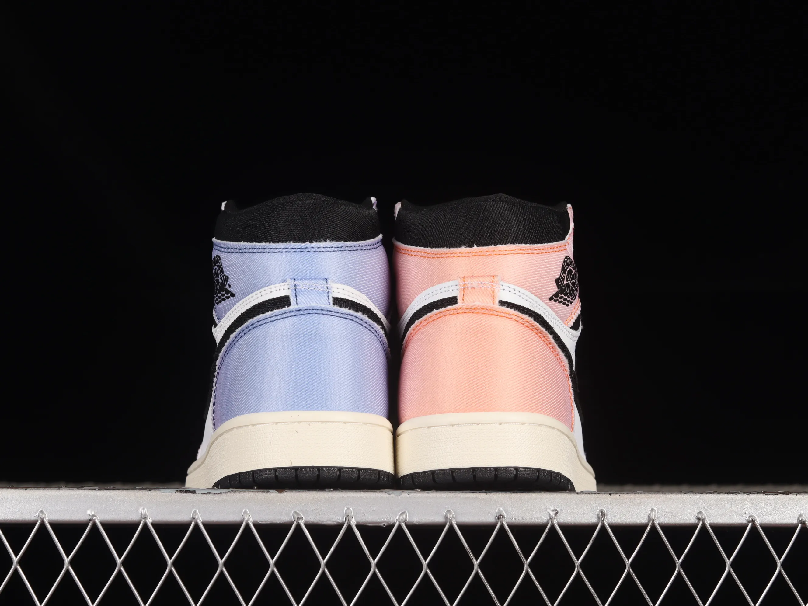 All categories Air Jordan Jordan series basketball shoes Air Jordan 1 High cost-effective version Air Jordan 1 High OG "Skyline" AJ1 Jordan 1 denim high-top basketball shoes DX0054-805